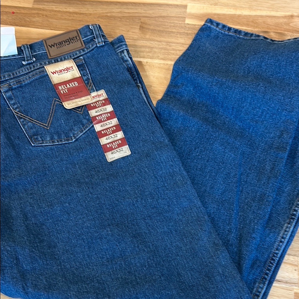 Wrangler realxed fit